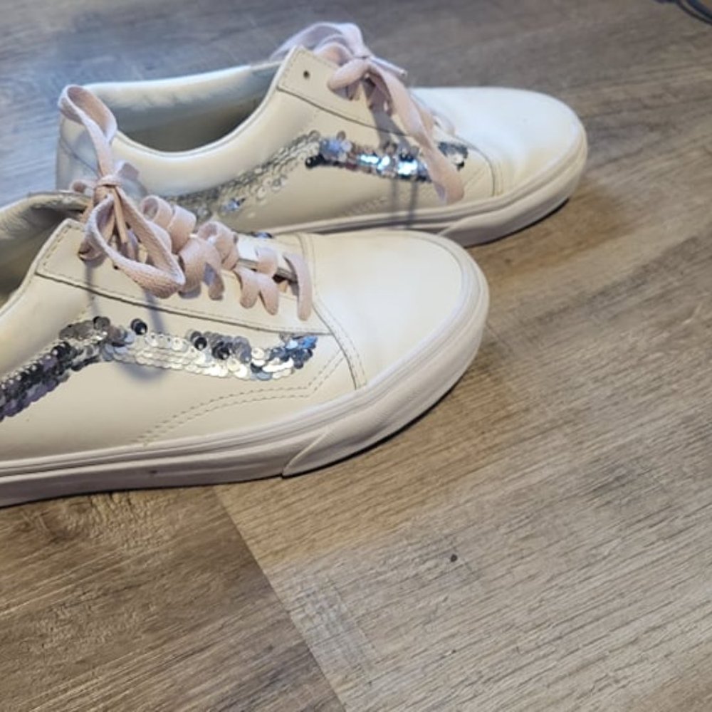 VANS - OLD SKOOL - SHINY SILVER SEQUINS - White and Pink - Womens 8.5